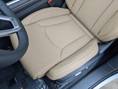 2025 Audi Q7 55 Prestige