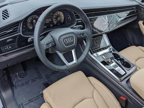 2025 Audi Q7 55 Prestige