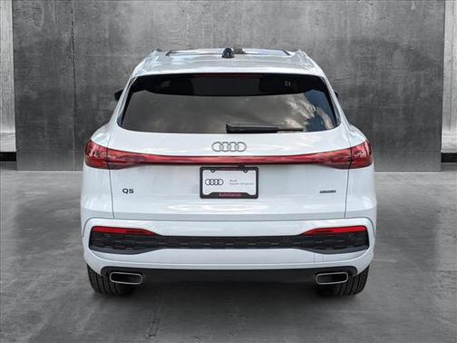 2025 Audi Q5 Premium