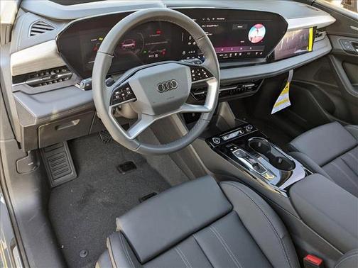 2025 Audi Q6 e-tron Prestige quattro