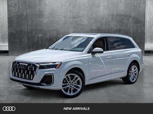 2025 Audi Q7 55 Premium Plus