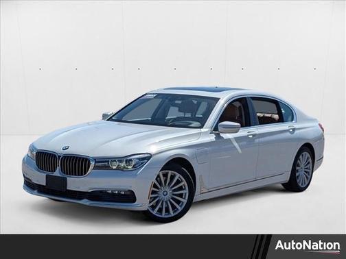 2017 BMW 740e xDrive iPerformance