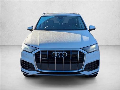 2023 Audi Q7 45 Premium