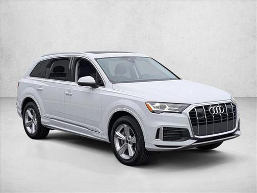 2023 Audi Q7 45 Premium