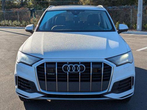 2023 Audi Q7 45 Premium