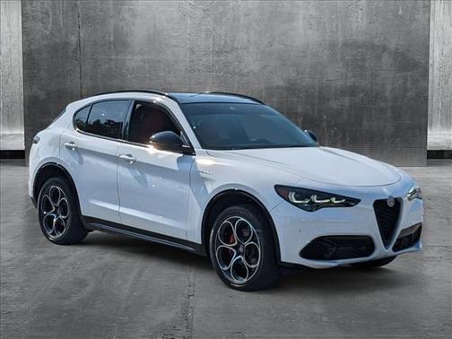 2024 Alfa Romeo Stelvio Veloce AWD