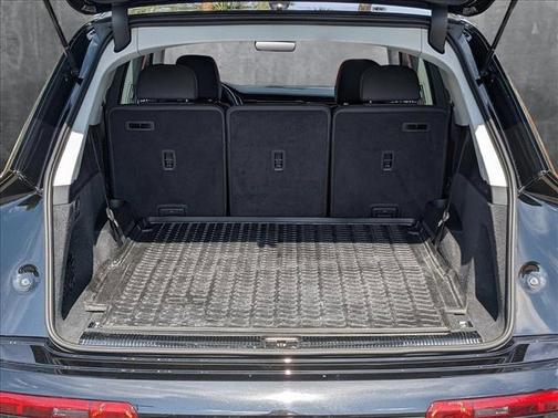 2023 Audi Q7 55 Premium Plus