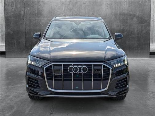 2023 Audi Q7 55 Premium Plus