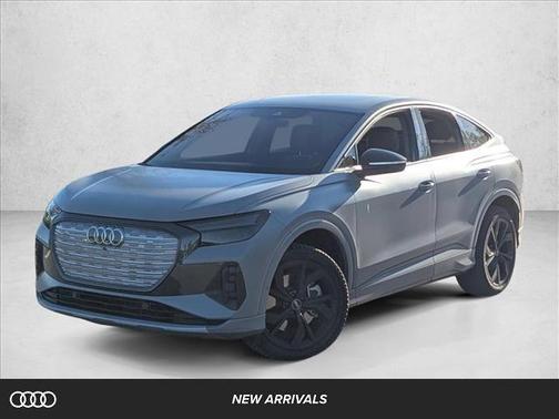 2022 Audi e-tron Premium Plus