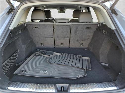 2025 Audi Q5 Premium TFSI quattro S tronic