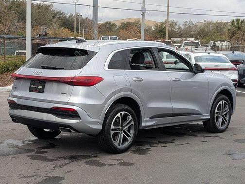 2025 Audi Q5 Premium TFSI quattro S tronic