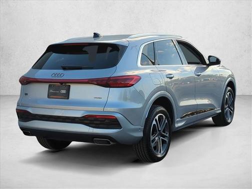 2025 Audi Q5 Premium TFSI quattro S tronic