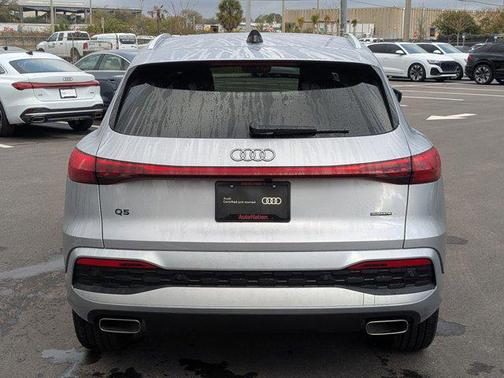 2025 Audi Q5 Premium TFSI quattro S tronic