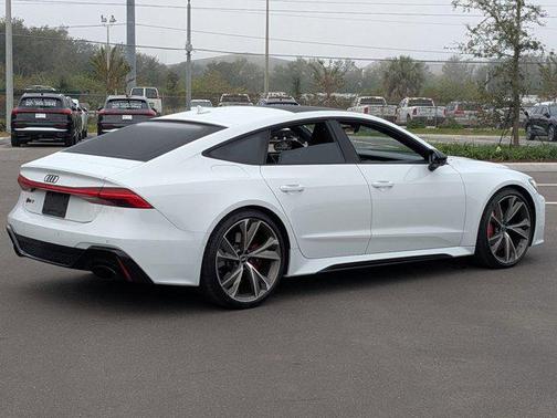 2021 Audi RS 7 4.0T