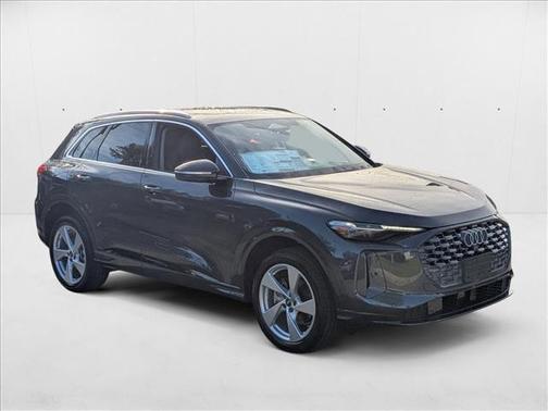 2025 Audi Q5 Premium Plus
