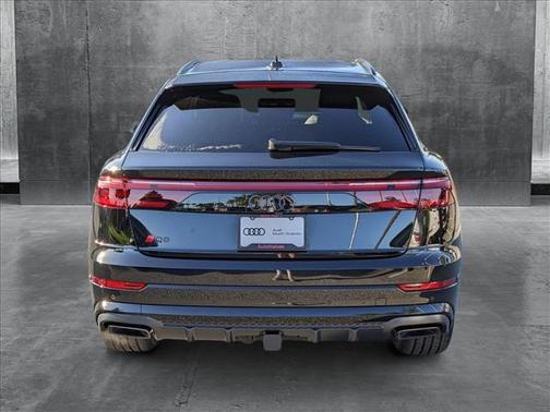 2025 Audi Q8 55 Premium Plus