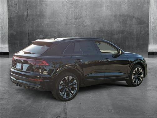 2025 Audi Q8 55 Premium Plus