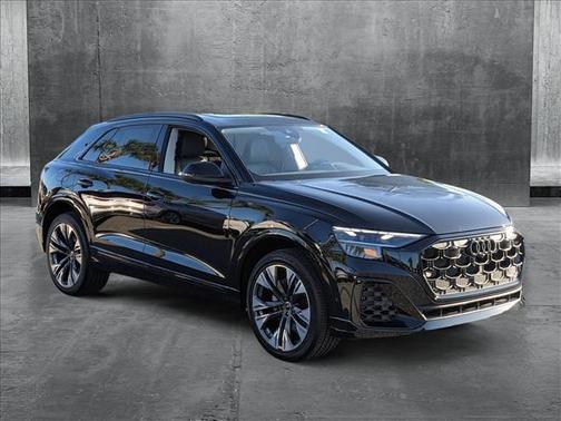 2025 Audi Q8 55 Premium Plus