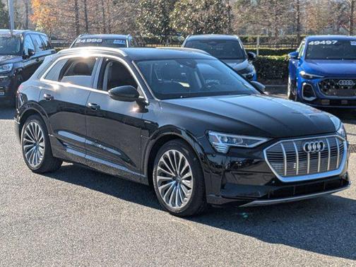 2019 Audi e-tron Premium Plus