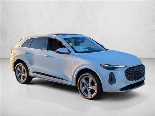 2025 Audi Q5 Premium Plus