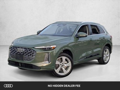 District Green Metallic 2026 Audi Q5 Premium Plus