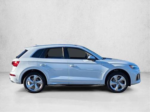2025 Audi Q5 45 S line Premium Plus