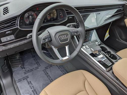 2025 Audi Q8 55 Premium Plus