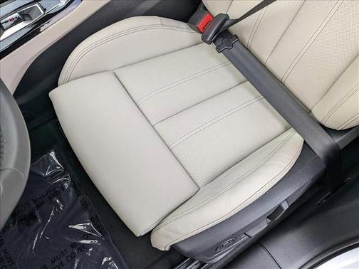 2025 Audi Q6 e-tron Premium Plus quattro