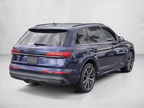 2021 Audi Q7 55 Prestige