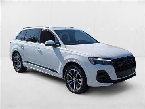 2025 Audi Q7 45 Premium