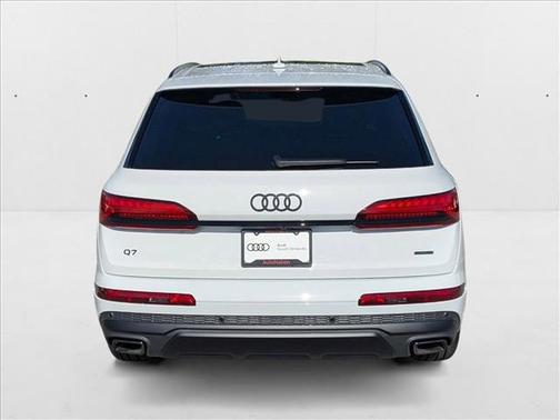 2025 Audi Q7 45 Premium