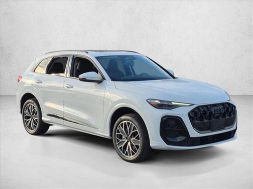Glacier White Metallic 2026 Audi Q5 Premium Plus TFSI quattro S tronic