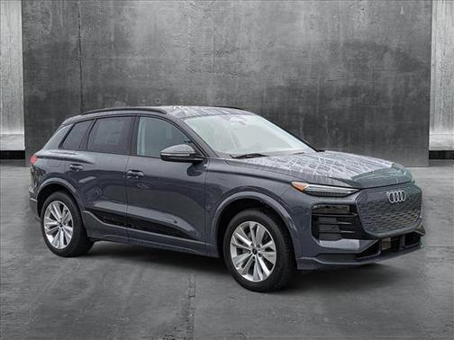 2025 Audi Q6 e-tron Premium Plus