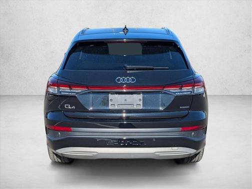 2022 Audi e-tron Premium Plus