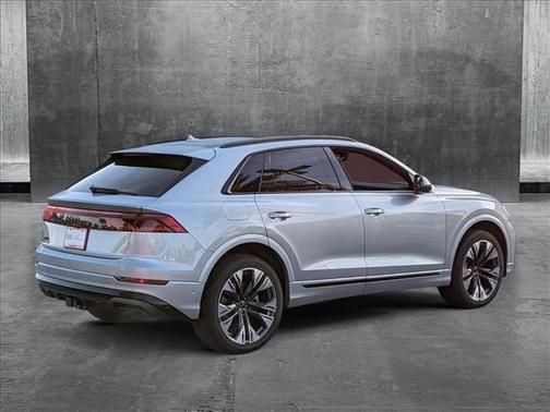 2025 Audi Q8 55 Premium Plus