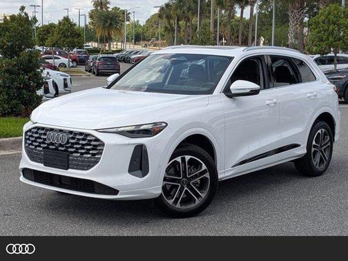 Arkona White 2025 Audi Q5 Premium TFSI quattro S tronic