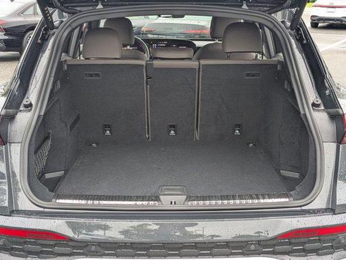 Tambora Gray Metallic 2025 Audi Q5 Premium TFSI quattro S tronic