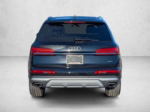 Mythos Black Metallic 2026 Audi Q7 55 Premium Plus