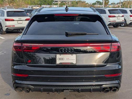 2026 Audi SQ8 4.0T Prestige