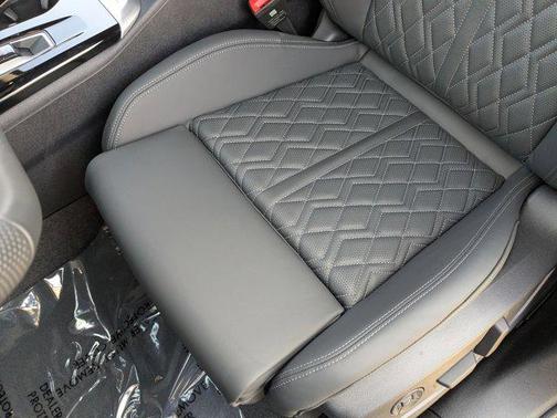 2025 Audi SQ5 3.0T Premium Plus