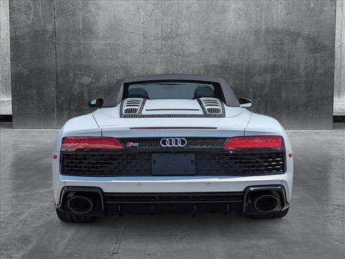 2022 Audi R8 V10 performance RWD S tronic