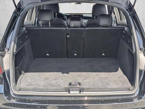 Graphite Grey Metallic 2022 Mercedes-Benz GLC 300 Base