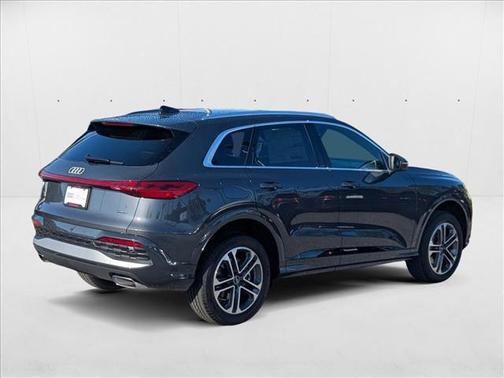 2025 Audi Q5 Premium