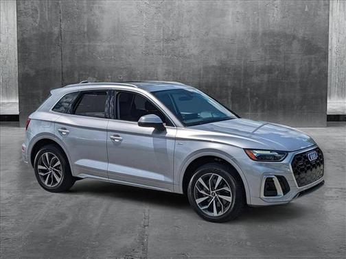 2023 Audi Q5 45 S line Premium Plus