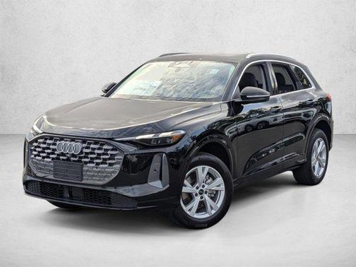 Mythos Black Metallic 2026 Audi Q5 Premium TFSI quattro S tronic