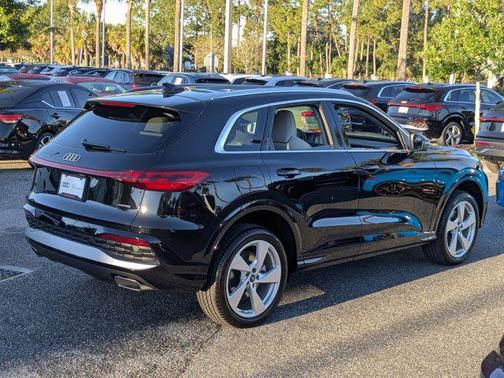 2025 Audi Q5 Premium Plus