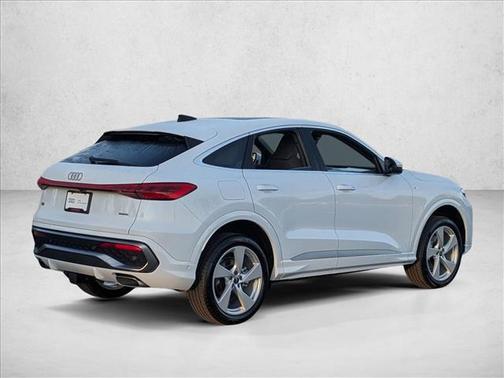 2025 Audi Q5 Premium Plus TFSI quattro S tronic