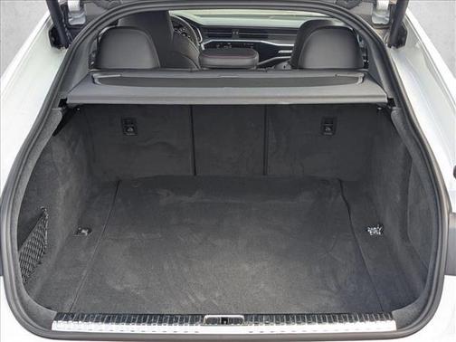 Glacier White Metallic 2023 Audi RS 7 4.0T