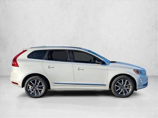 2017 Volvo XC60 T6 Dynamic