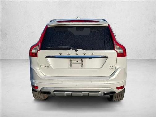 2017 Volvo XC60 T6 Dynamic